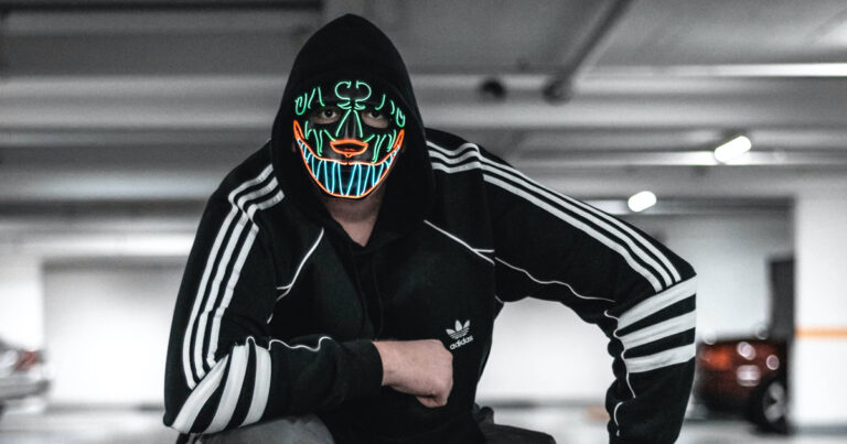 Enhancing Home Security: The Urgent Need for Security Alarm Systems in Darwin. Photo by Sara Kurfeß on Unsplash